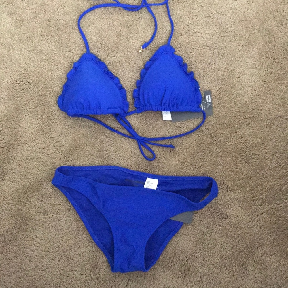 *NEW WITH TAGS* Abercrombie Bikini Set